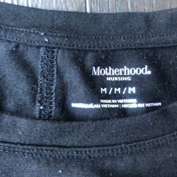 Motherhood Maternity Tulip Styled Nursing Shirt in Size Medium - Picture 3 of 3